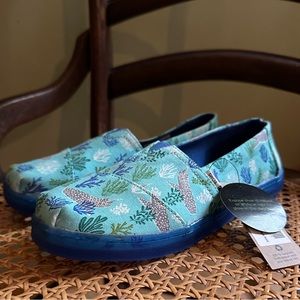 Classic Toms: GLOW IN THE DARK